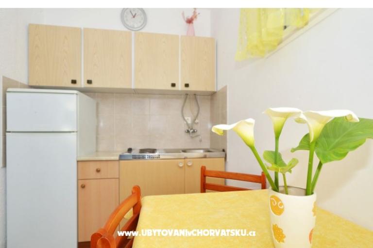 Apartments Mladen – photo 8
