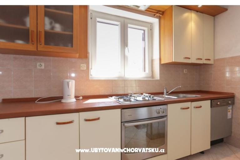 Apartments Leila – photo 13