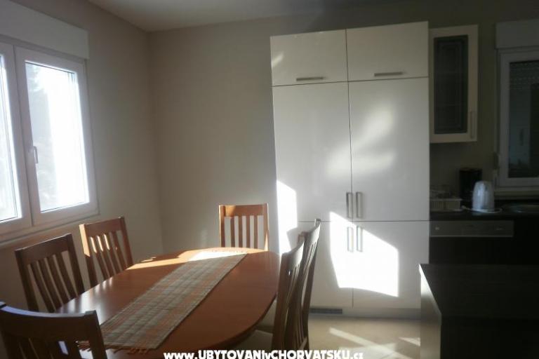 Apartments Mira – photo 10