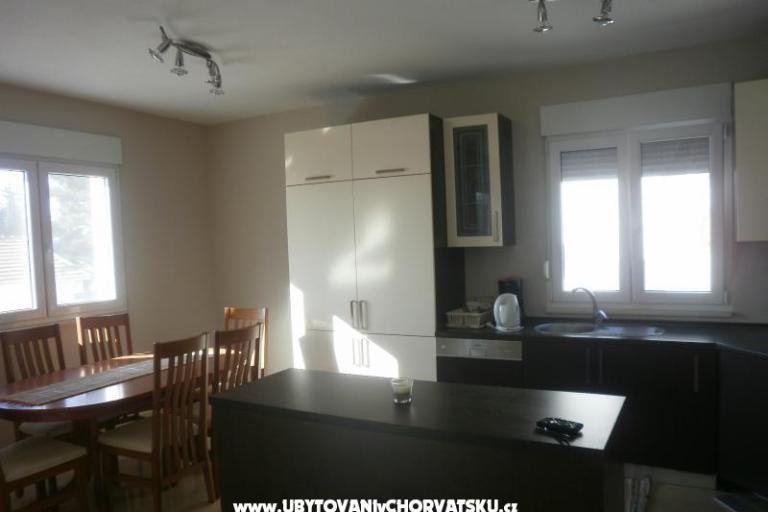 Apartments Mira – photo 4