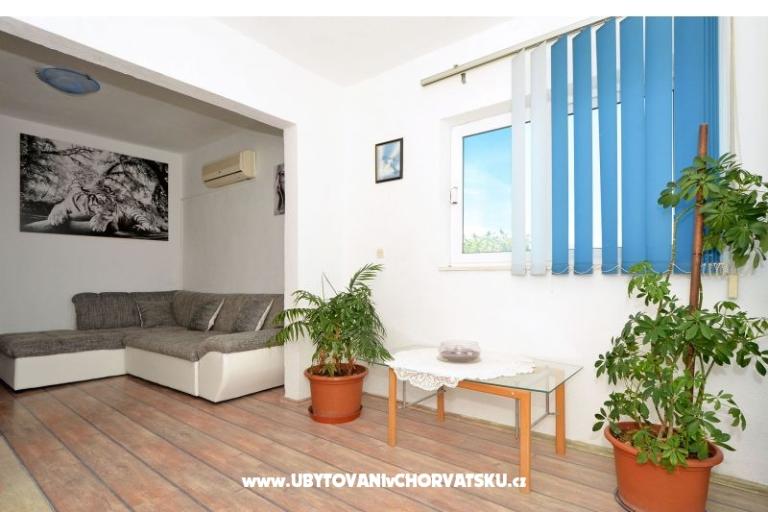 Apartment Petra Arbanija – photo 2