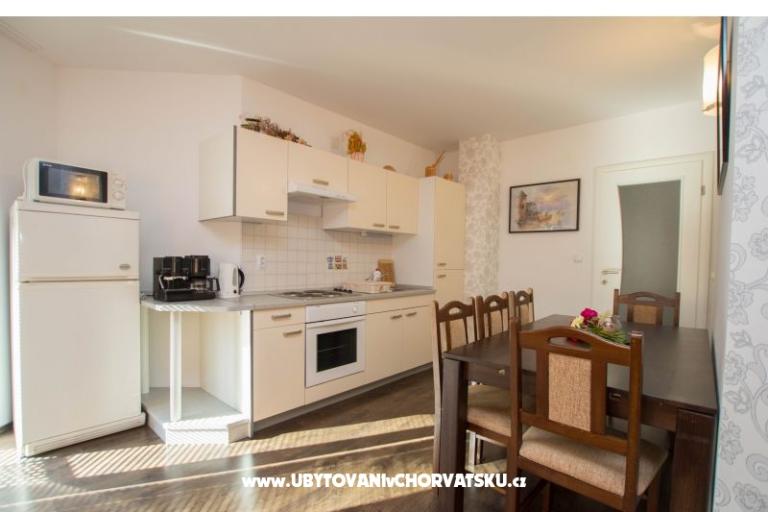 Apartments Anamaria – photo 8