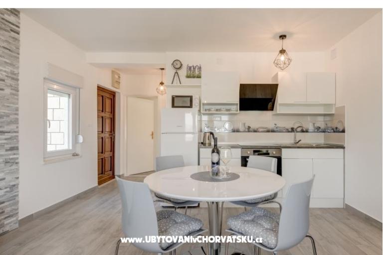 Apartments Ujevic – photo 11