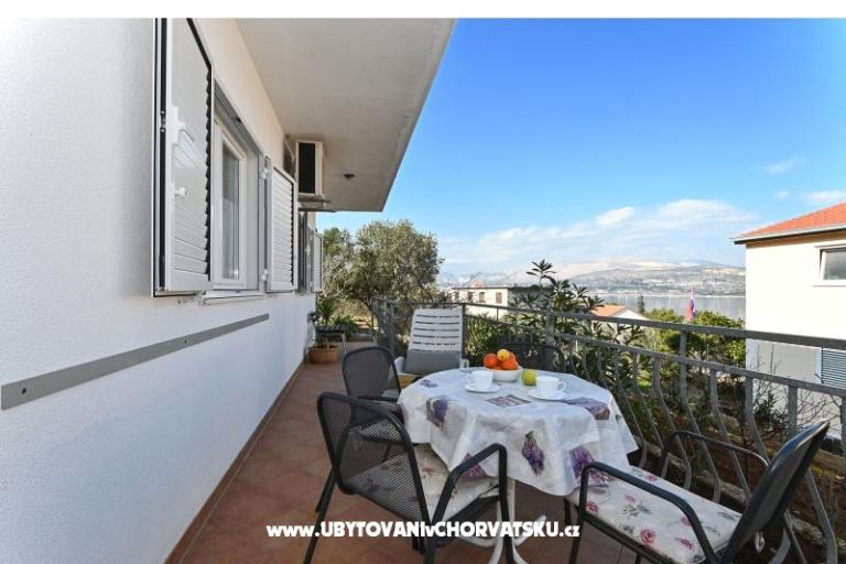 Arbanija Apartments – photo 2