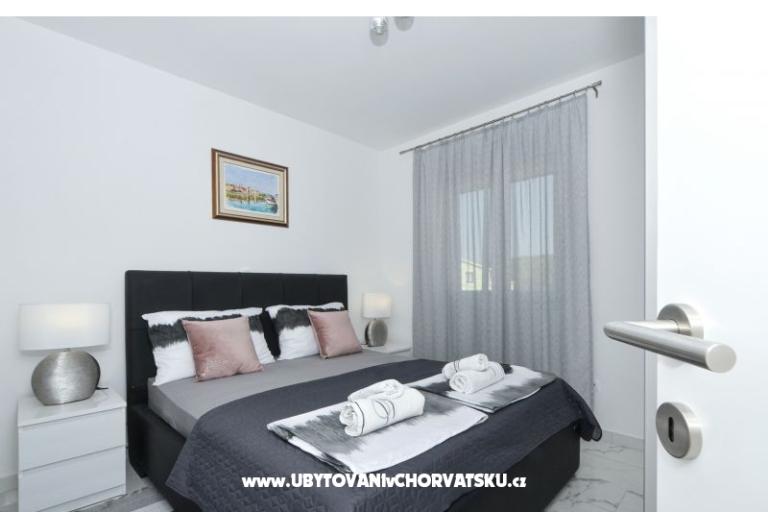 Linda – photo 9
