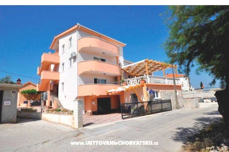 Apartments Marinovi dvori – photo 2