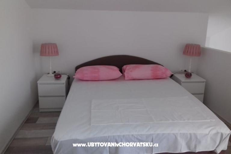 Nena Trogir, Slatine – photo 15