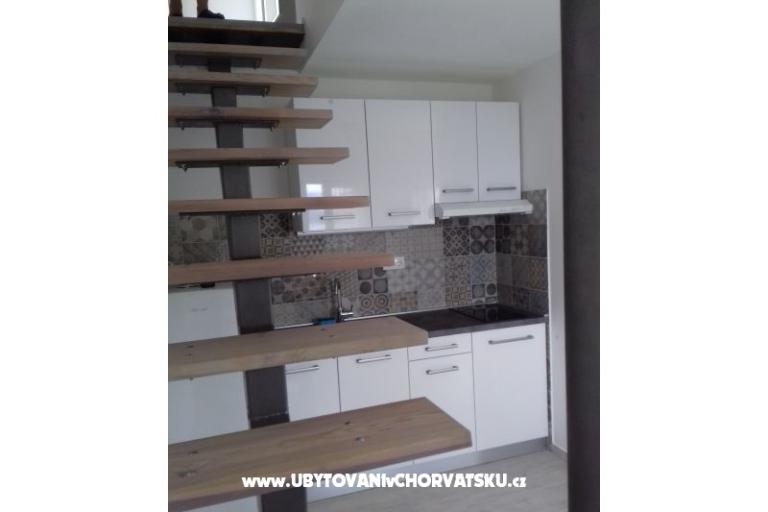 Nena Trogir, Slatine – photo 7
