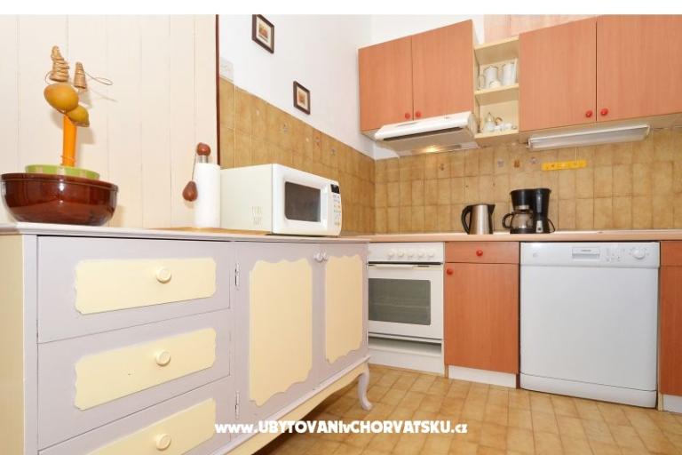 Petra Arbanija Apt – photo 6