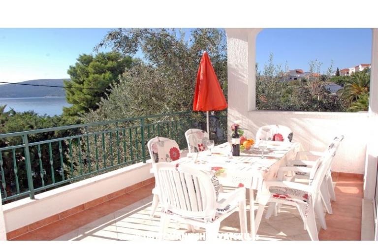 Apartments Milović 30 m od more – photo 10