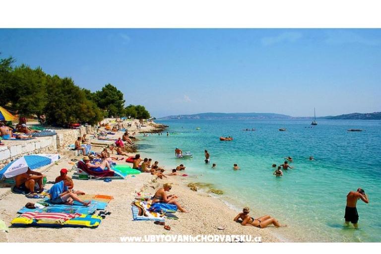 Apartments Milović 30 m od more – photo 12