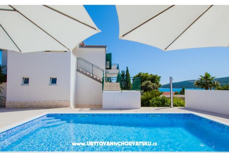 Apartments Milović 30 m od more – photo 2