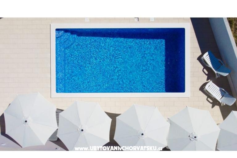 Apartments Milović 30 m od more – photo 6