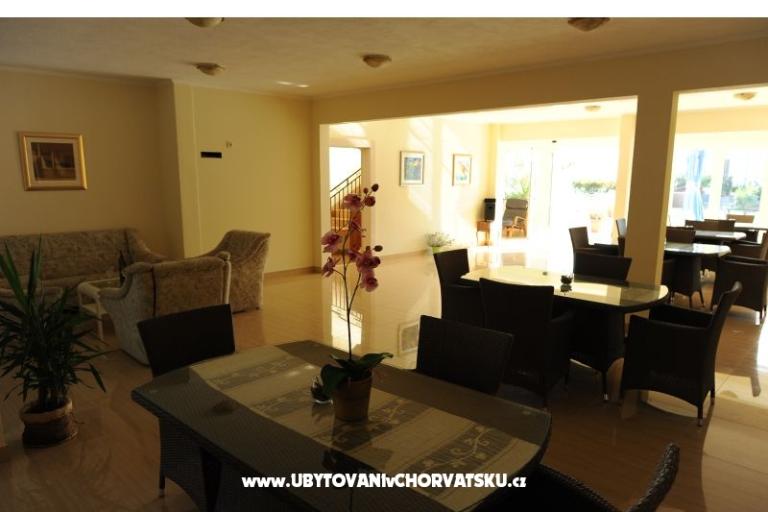 Apartments & Rooms Jelavić – photo 13