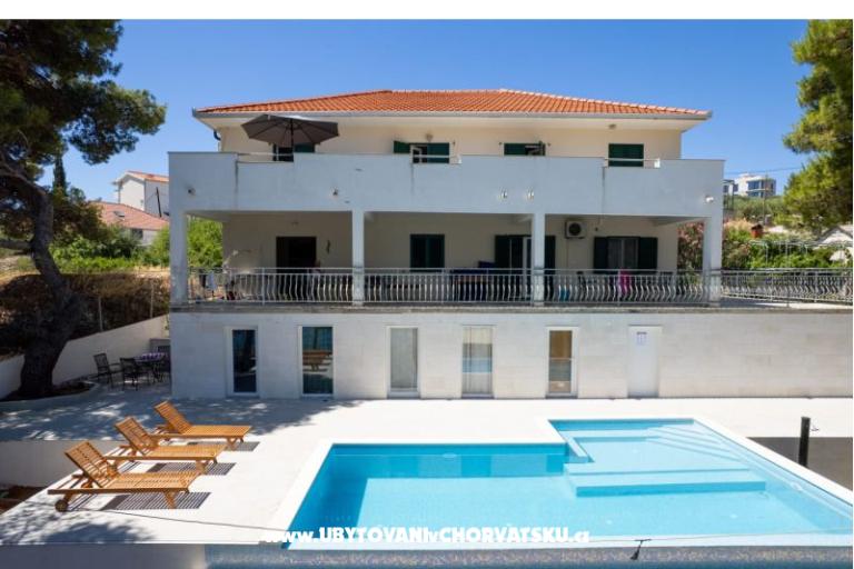Villa Rosea Apartment – photo 2