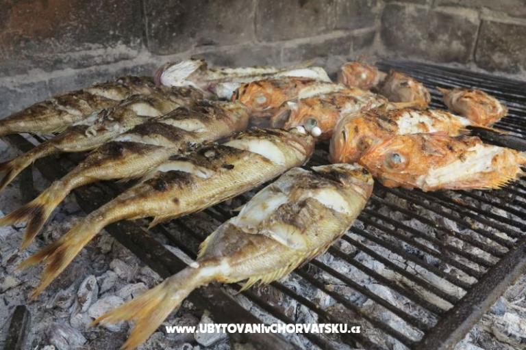 Apartment Braco i Diana – photo 16