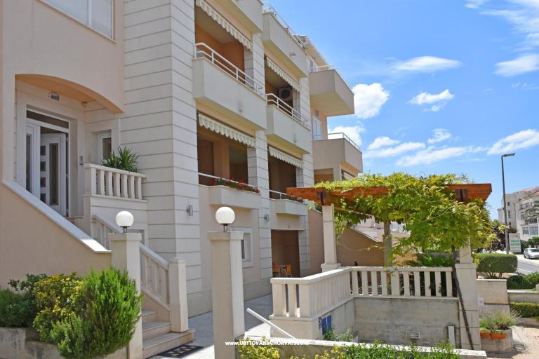 Apartments Stone  Tučepi  – photo 2