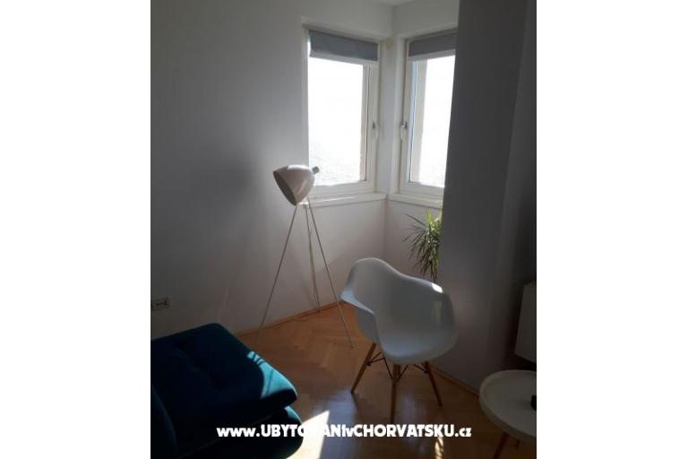 Apartments Čobrnić Kraj 75 – photo 13