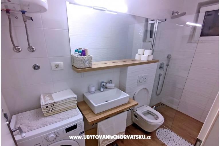 Apartments Tucepi Jakić – photo 18
