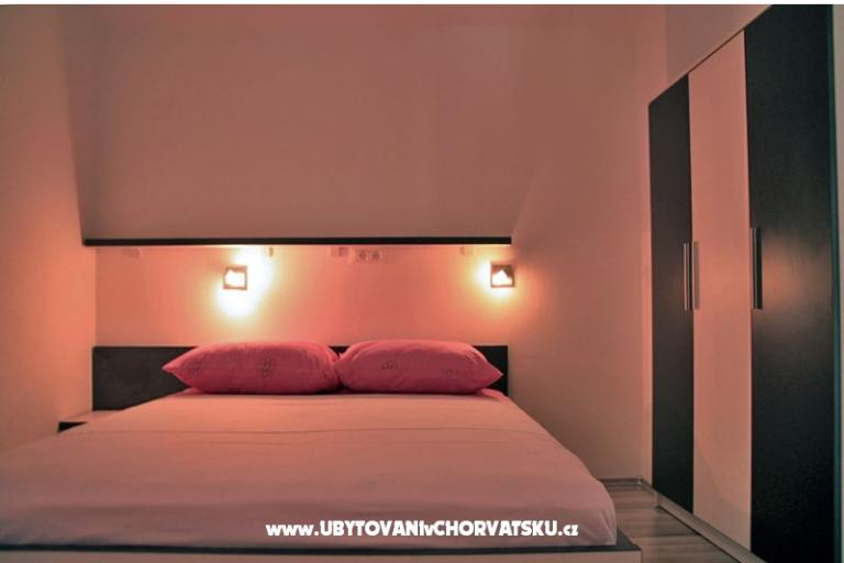 Apartments Tucepi Jakić – photo 3