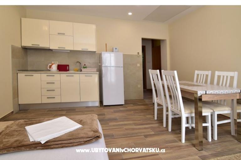 Apartments Kraj - Tučepi – photo 12