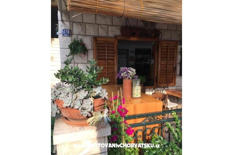 Apartments Mihaljević-Olea – photo 4