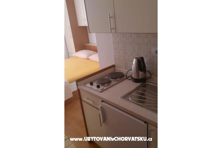 Apartments Zelic Tucepi – photo 11