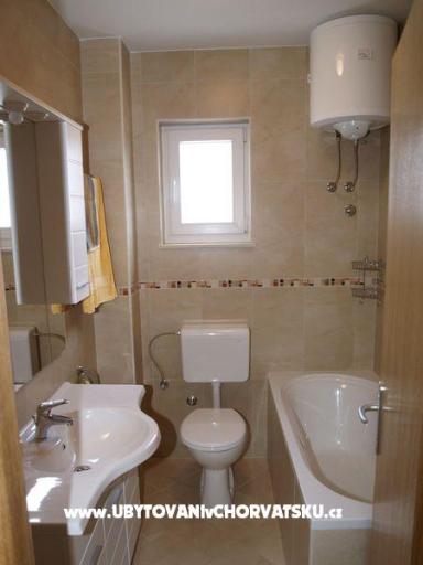 Apartments Zelic Tucepi – photo 6