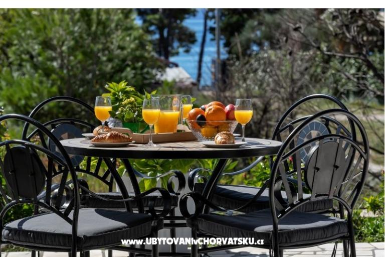 Apartments IKO - Tučepi – photo 13