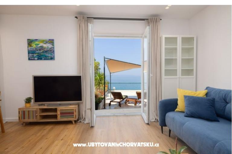 Beachfront Apartment NIVES – photo 10