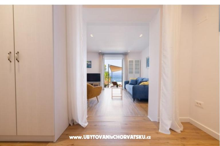 Beachfront Apartment NIVES – photo 20