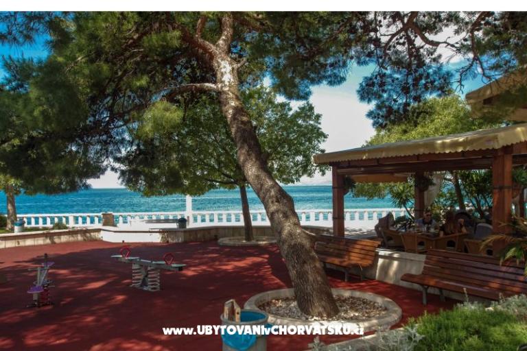 Beachfront Rooms Ana – photo 6