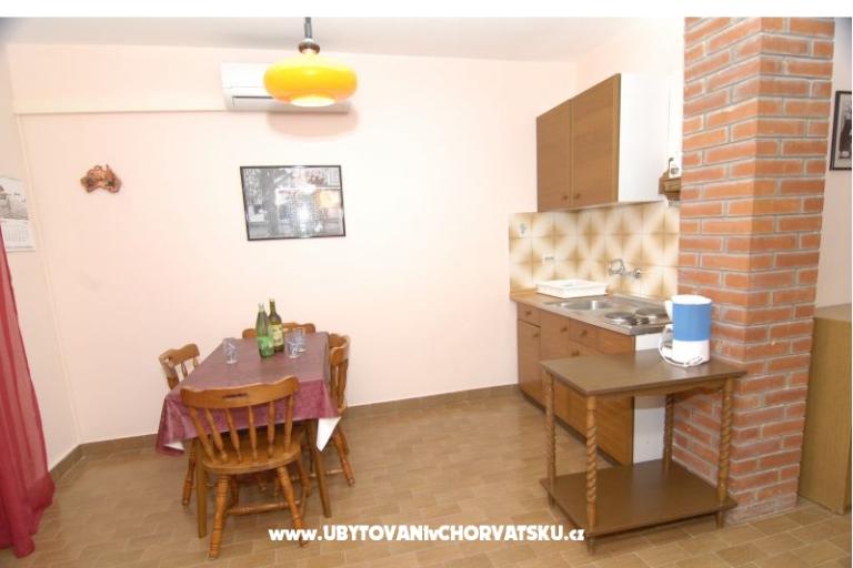 Apartments Lonić – photo 13