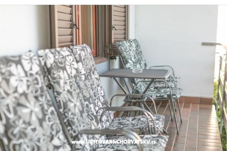 Apartments Mira Grdovic – photo 10