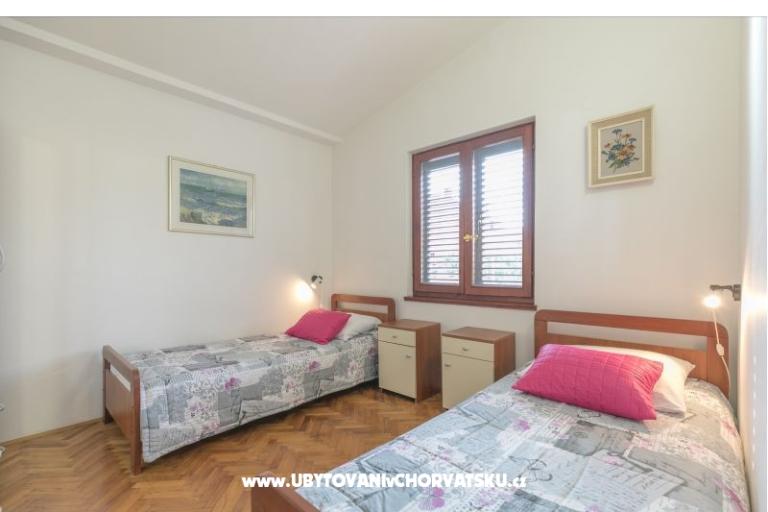 Apartments Mira Grdovic – photo 15