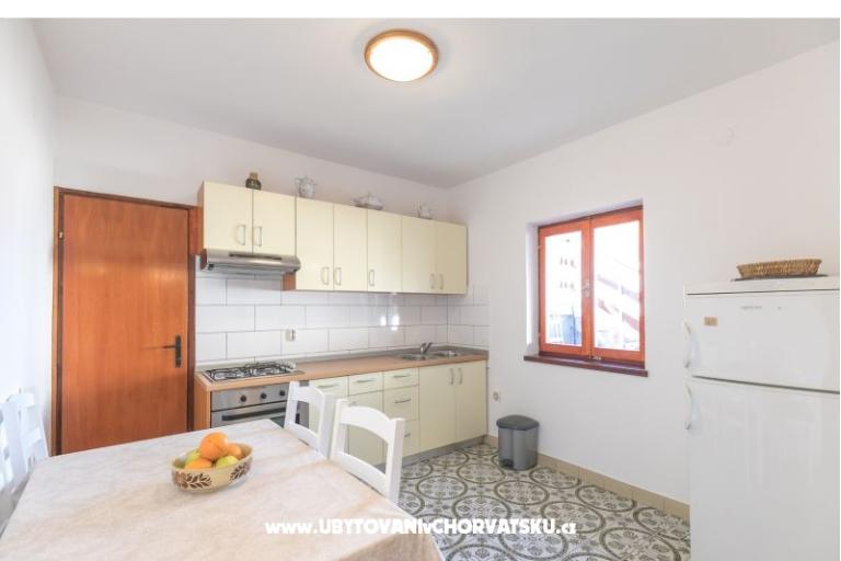 Apartments Mira Grdovic – photo 6