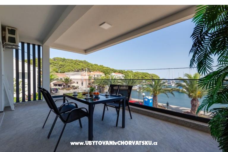 Apartments Dora Kukljica  – photo 9