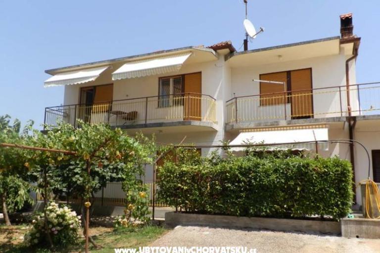 Apartment Pino Josip – photo 2