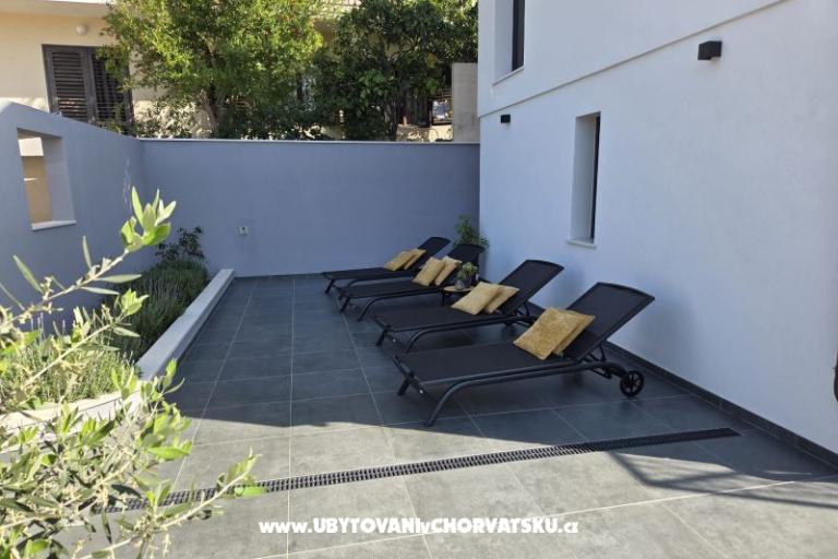 House s pogledom na more Antivo – photo 6