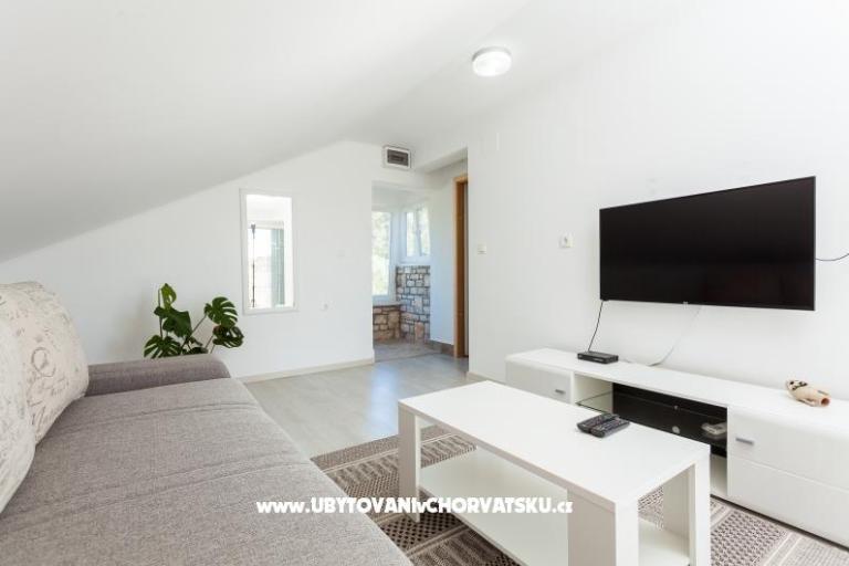 Villa Barbara / Zli stup – photo 3