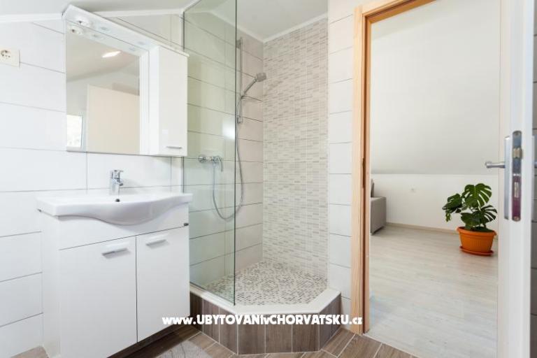 Villa Barbara / Zli stup – photo 8