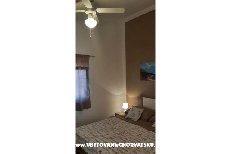 Alida apartmani Vir – photo 12