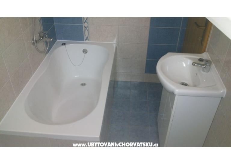 Apartment Alen - Vir  – photo 11