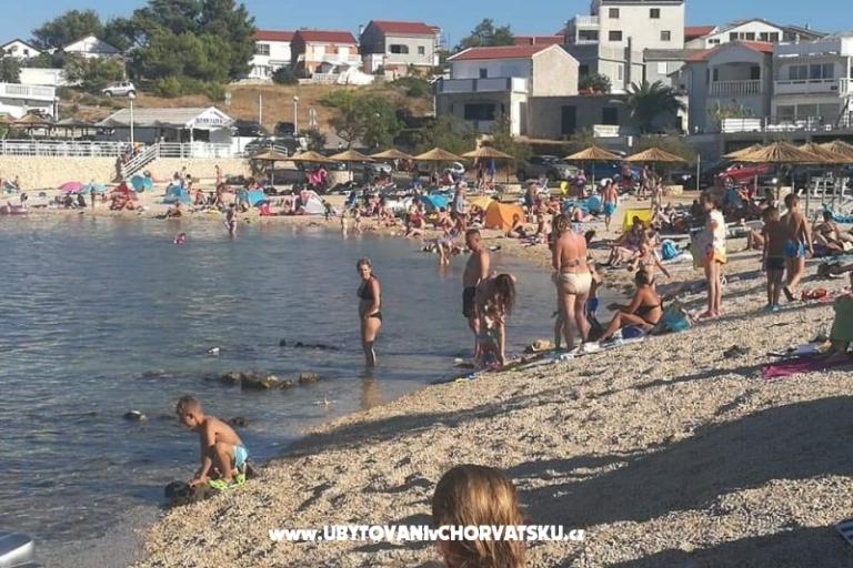 Apartments Kreć Lozice otok Vir – photo 16