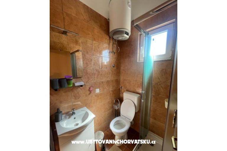 Apartments Kreć Lozice otok Vir – photo 18