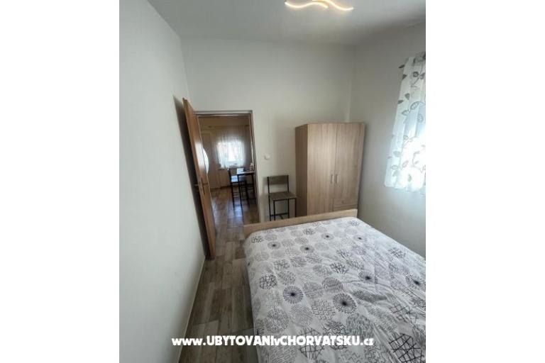 Apartments Kreć Lozice otok Vir – photo 26