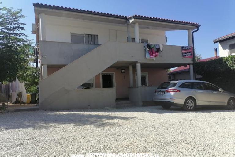 Apartments Kreć Lozice otok Vir – photo 8