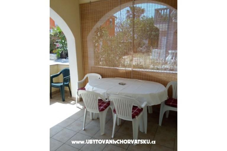 Apartments otok Vir – photo 17