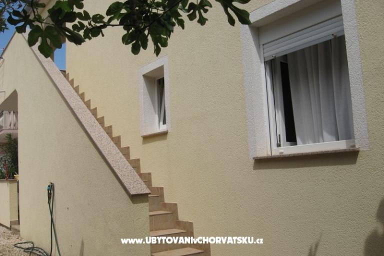 Apartments otok Vir – photo 4