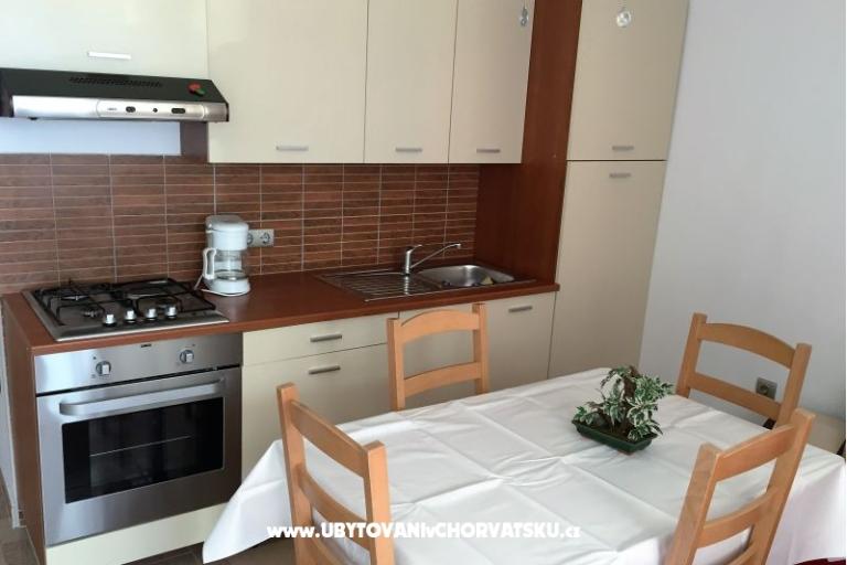 Apartments Por – photo 15